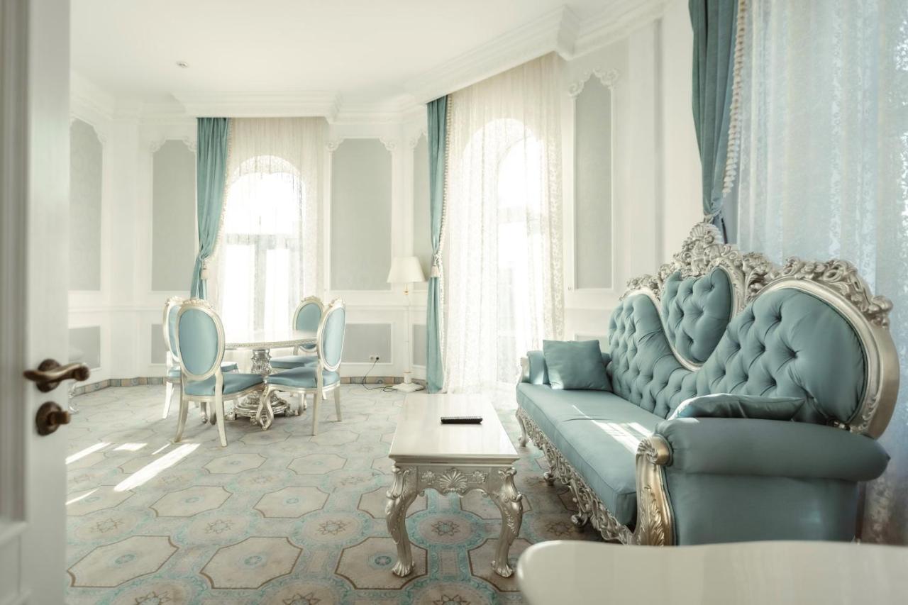 Royal Grand Hotel Kiev Buitenkant foto